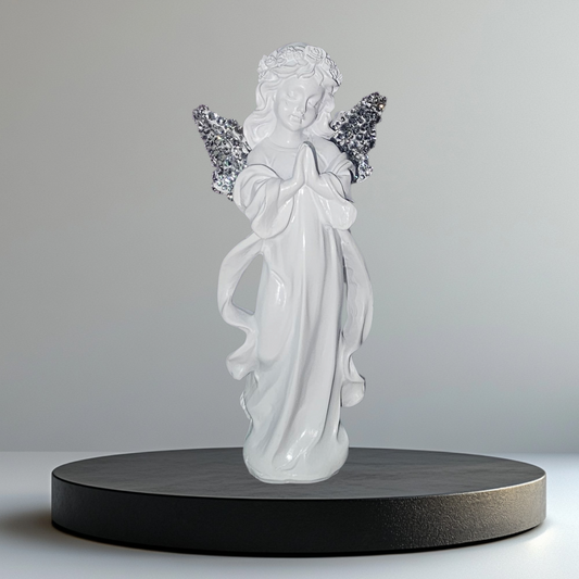 Protective guardian angel figurine