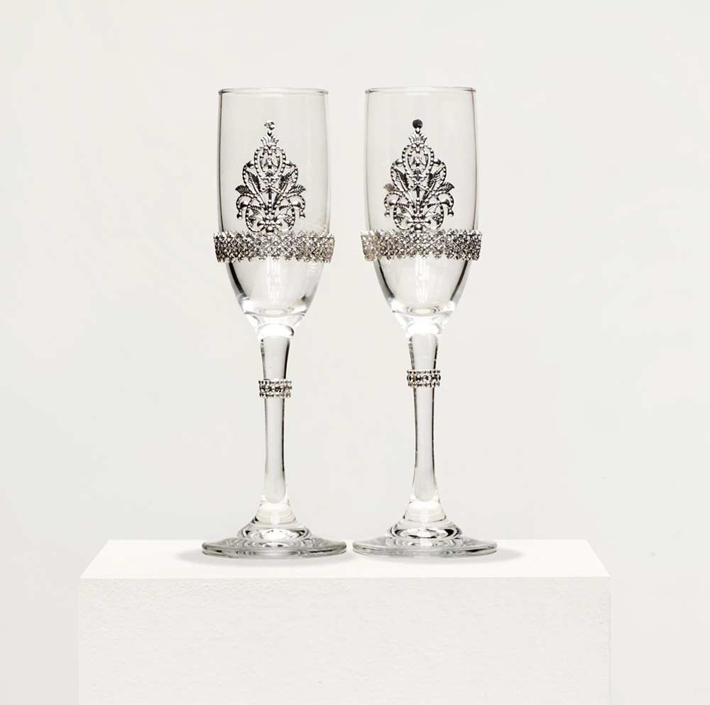 Celebration rhinestone design champagne flutes